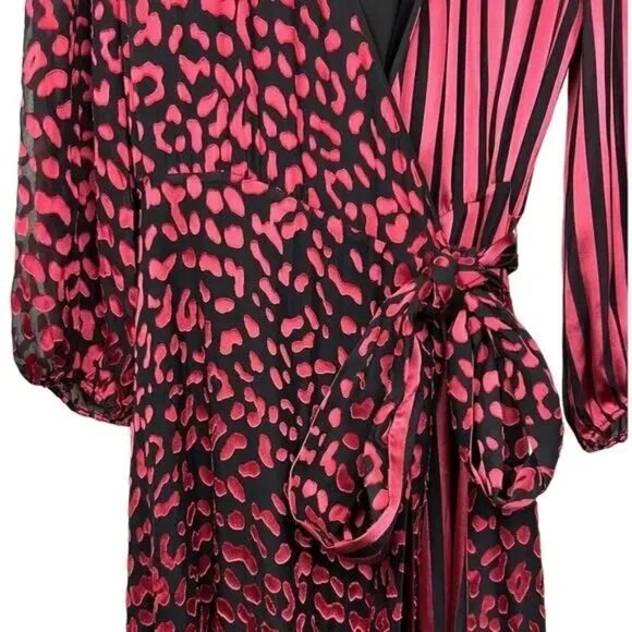 Alice + Olivia Silk Blend Wrap Dress Striped Animal Print size 2 - Picture 4 of 7